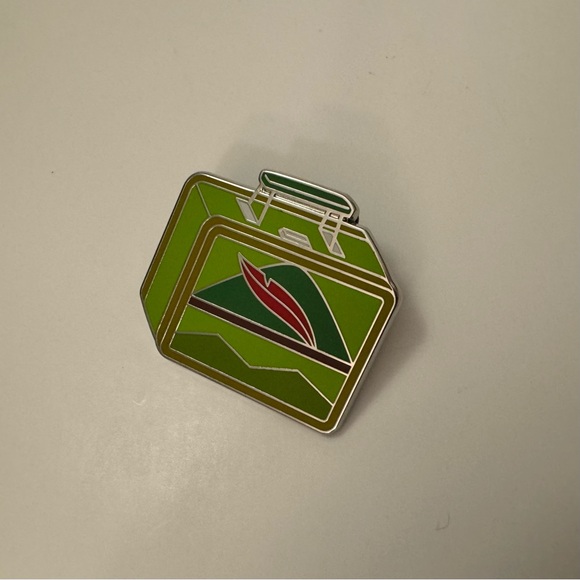 Disney Pin - Peter Pan Lunchbox. 2022 Magical Mystery Pin Series 20. - Picture 4 of 7